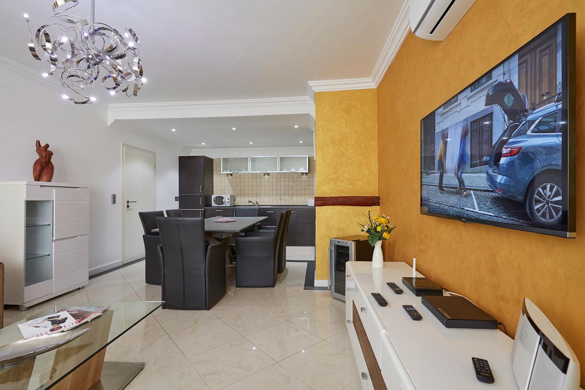 The Queen Luxury Apartments - Villa Cortina Lüksemburg Dış mekan fotoğraf