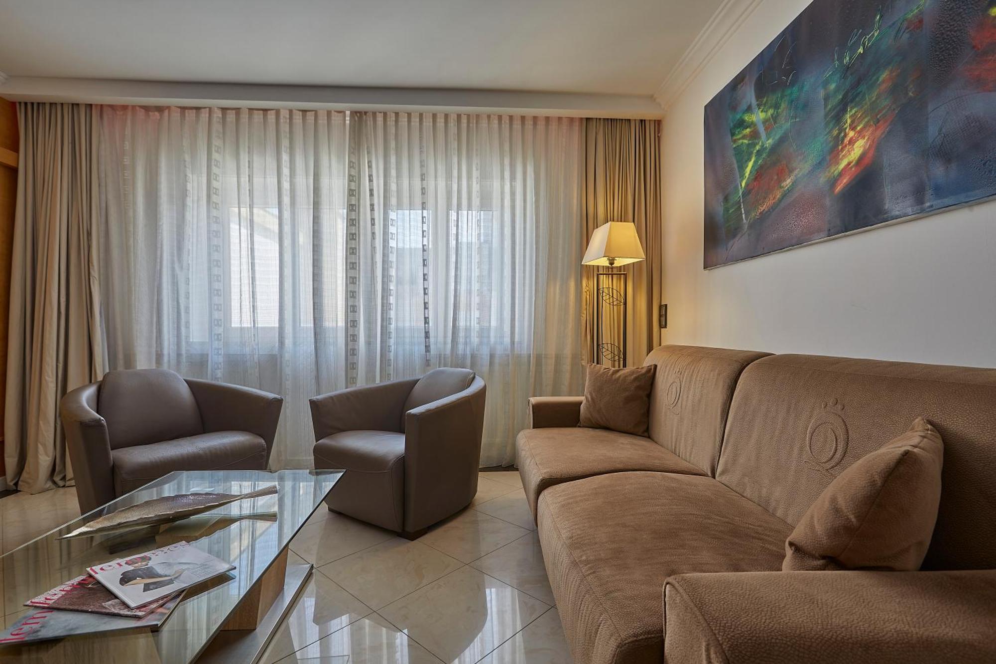 The Queen Luxury Apartments - Villa Cortina Lüksemburg Dış mekan fotoğraf