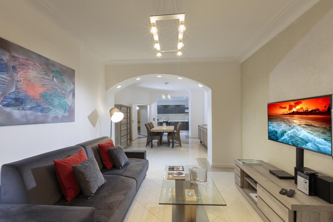 The Queen Luxury Apartments - Villa Cortina Lüksemburg Dış mekan fotoğraf